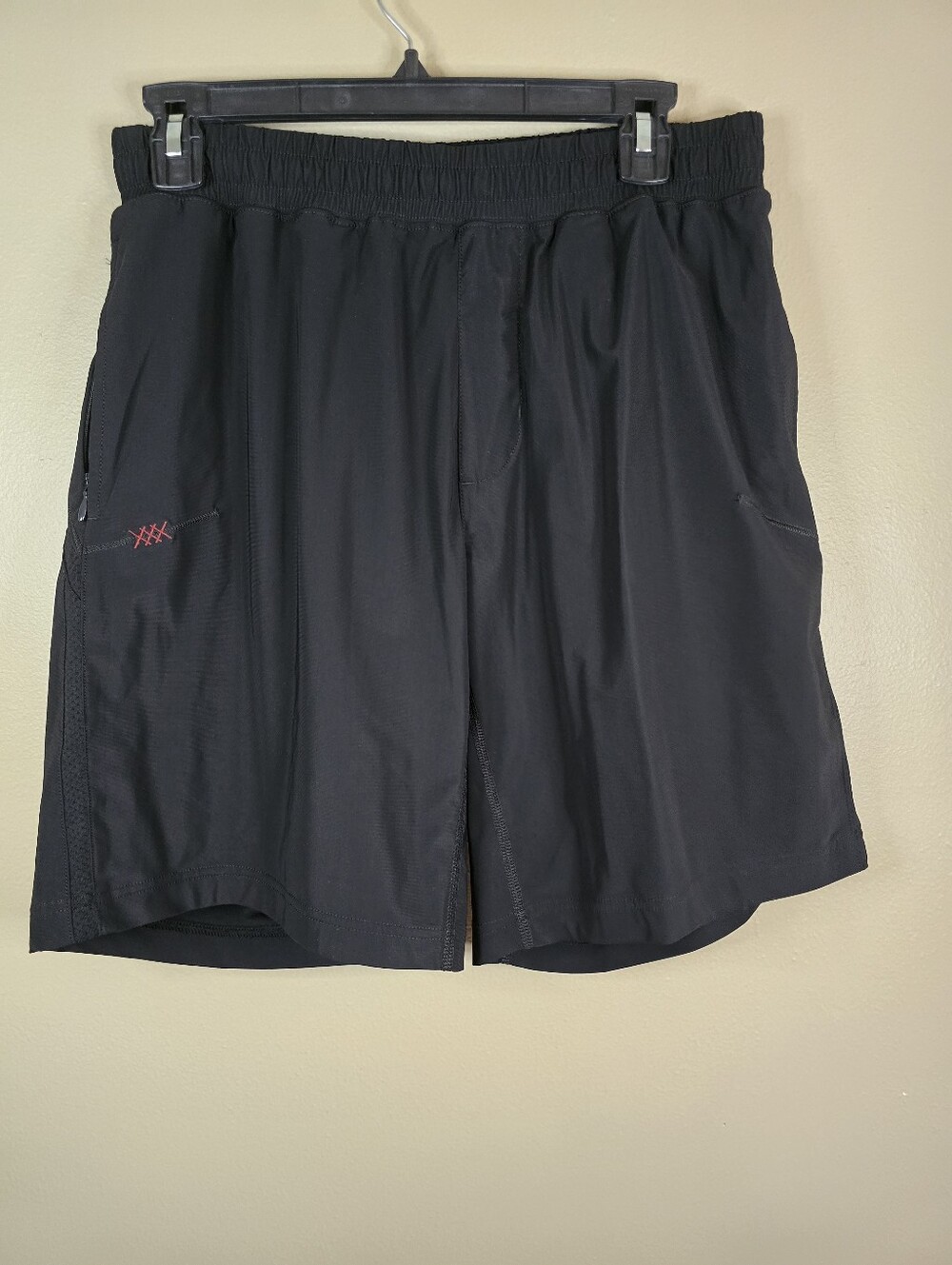 Rhone Shorts Mens Medium Black Athletic Running Training Drawstring Pockets